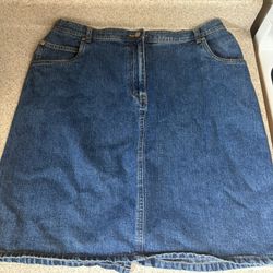  Bill Blass Denim Skirt with Pockets – Size 22W