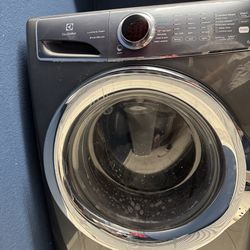 Electrolux washer/dryer