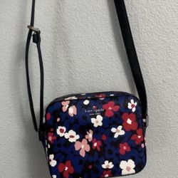 New Kate spade Crossbody 