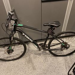 Trek Dual Sport 2 Bike