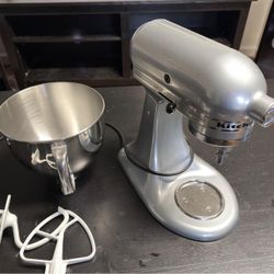 KitchenAid Mixer - Artisan series, 5qt