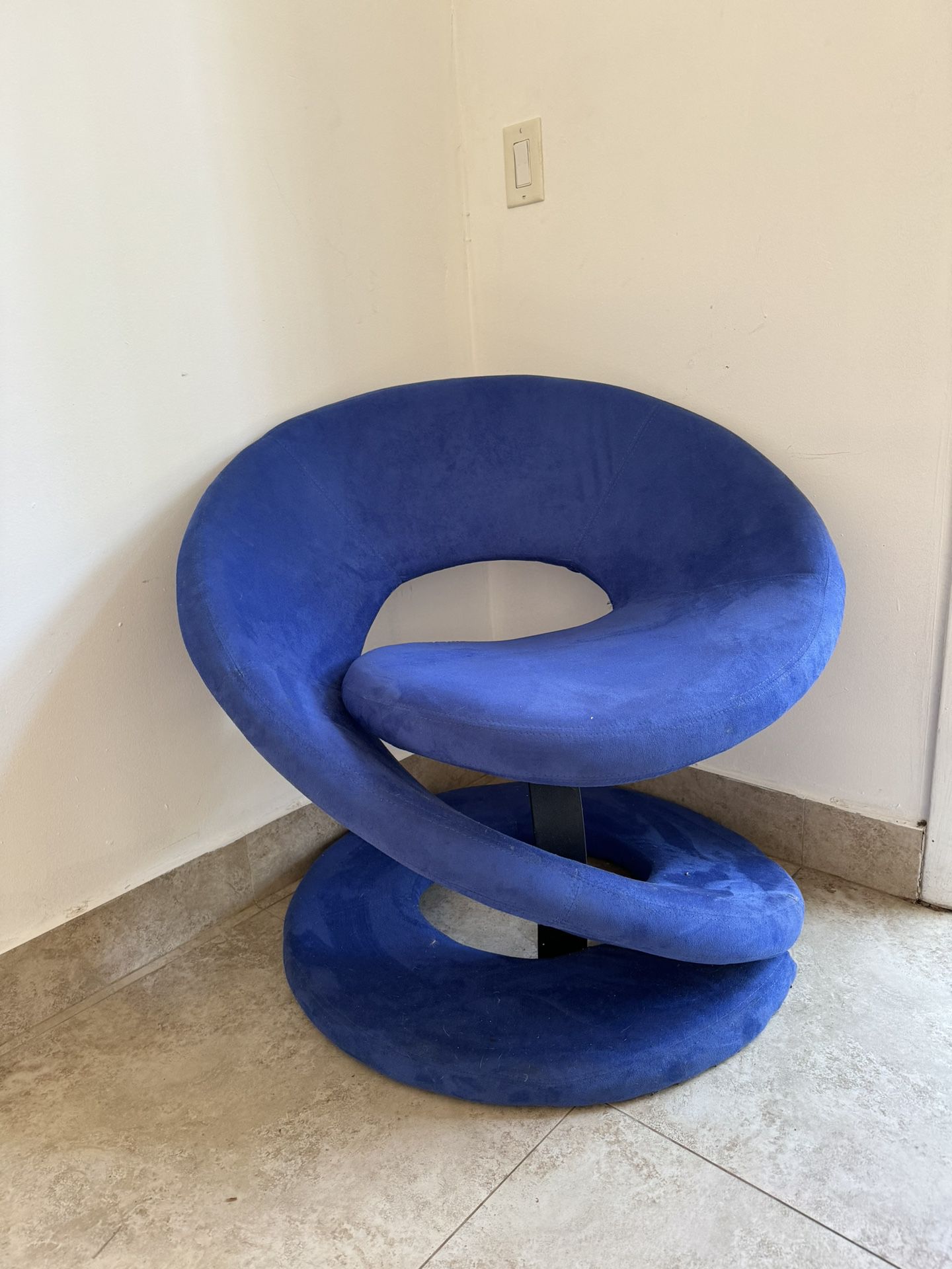 2 Authentic Jaymar Quebec 69 Sculptural Ribbon Chair 80s