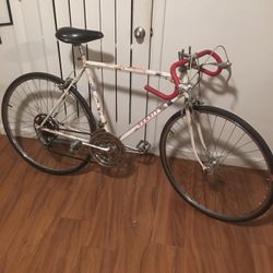 schwinn bicentennial bicycle Stingray bike as is vintage  Pocatello Market This urban hybrid bike is perfect for riding on paved city roads and gravel paths Bicycle Classic: 1976 Schwinn Bicentennial