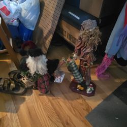 Xmas Statues 