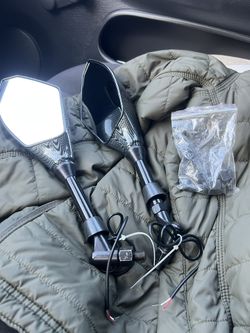 2PCS Motorcycle Mirrors. brand NEW!