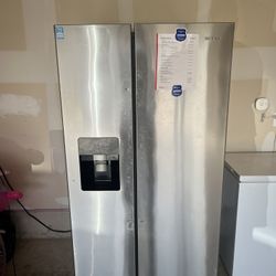 Whirlpool Refrigerator (MOD.WRS555SIHZ03)