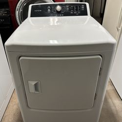 Frigidaire Electric Dryer ( 1 Month Warranty)