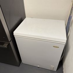 Freezer.  Chest Freezer