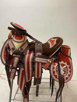Montura charra con bordados