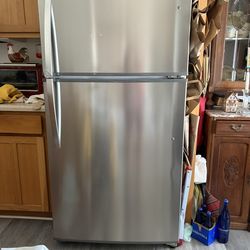 Kenmore Stainless Steel Refrigerator Large Capacity