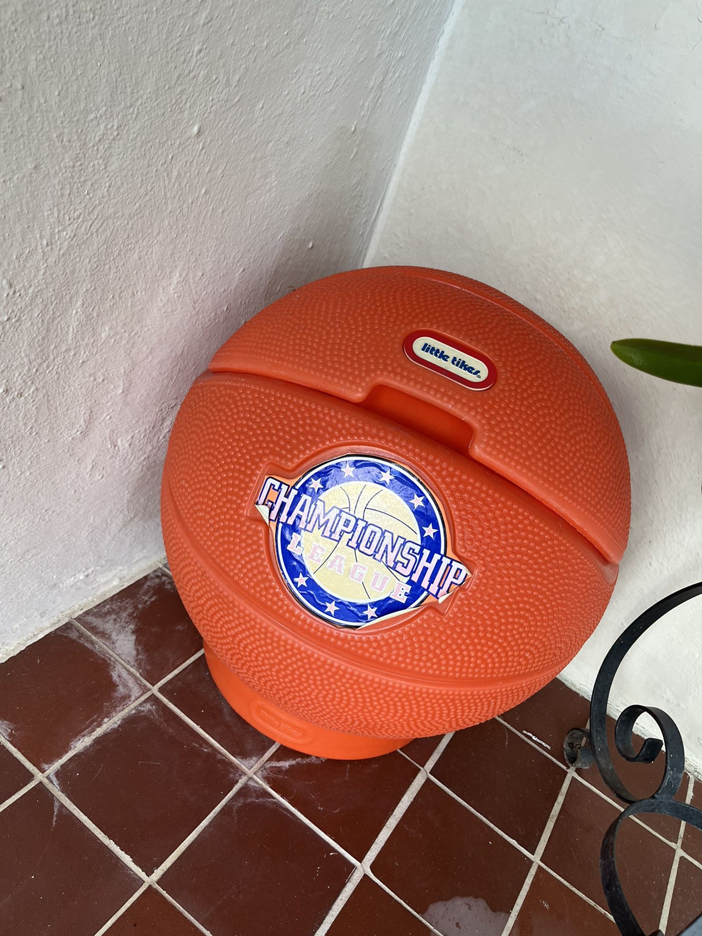 Vintage Little Tikes  Basketball Championship Ball / Toy Chest Container With Lid Super Rare 90s Deco Retro Must See 