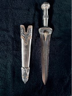 Collectible knife