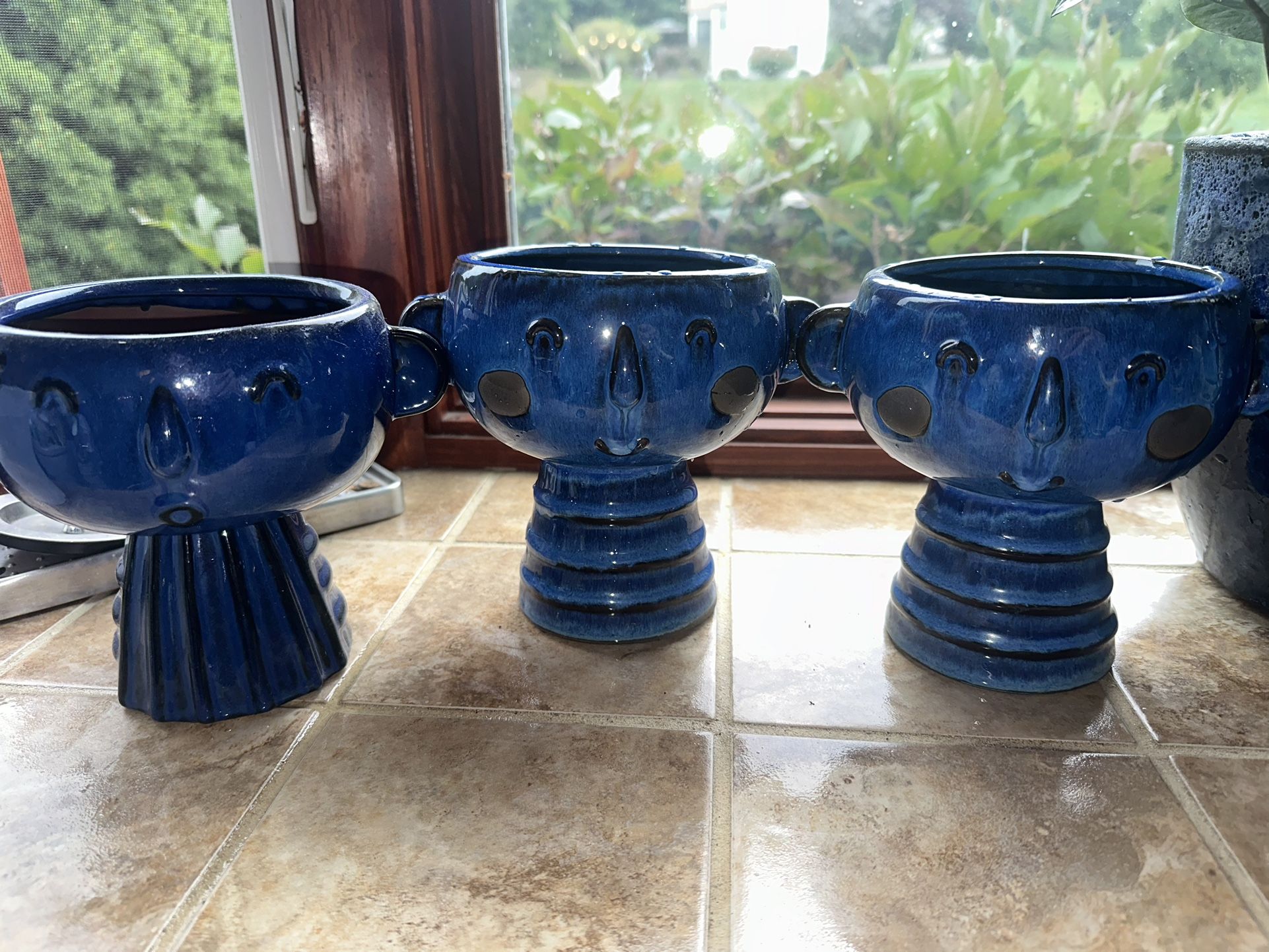 3 Planter pots With designs