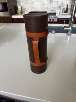 Round leather wine box