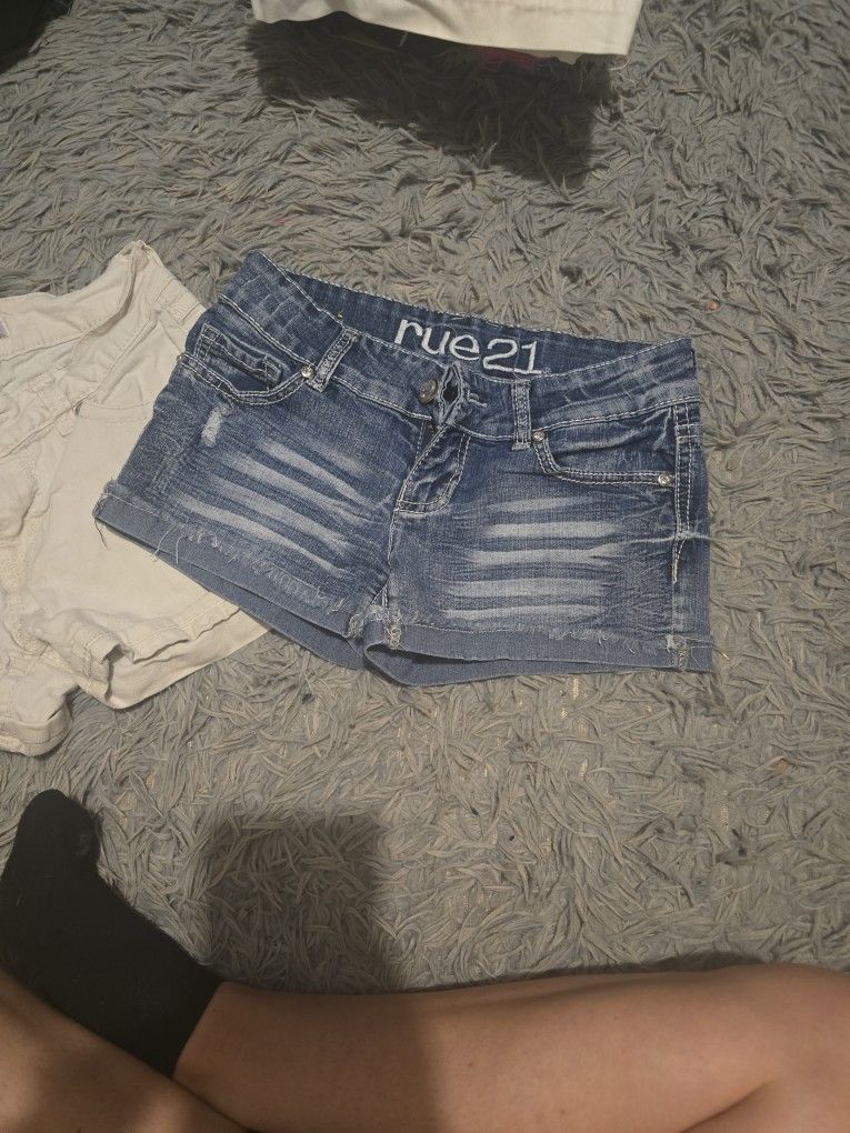 Woman's Shorts