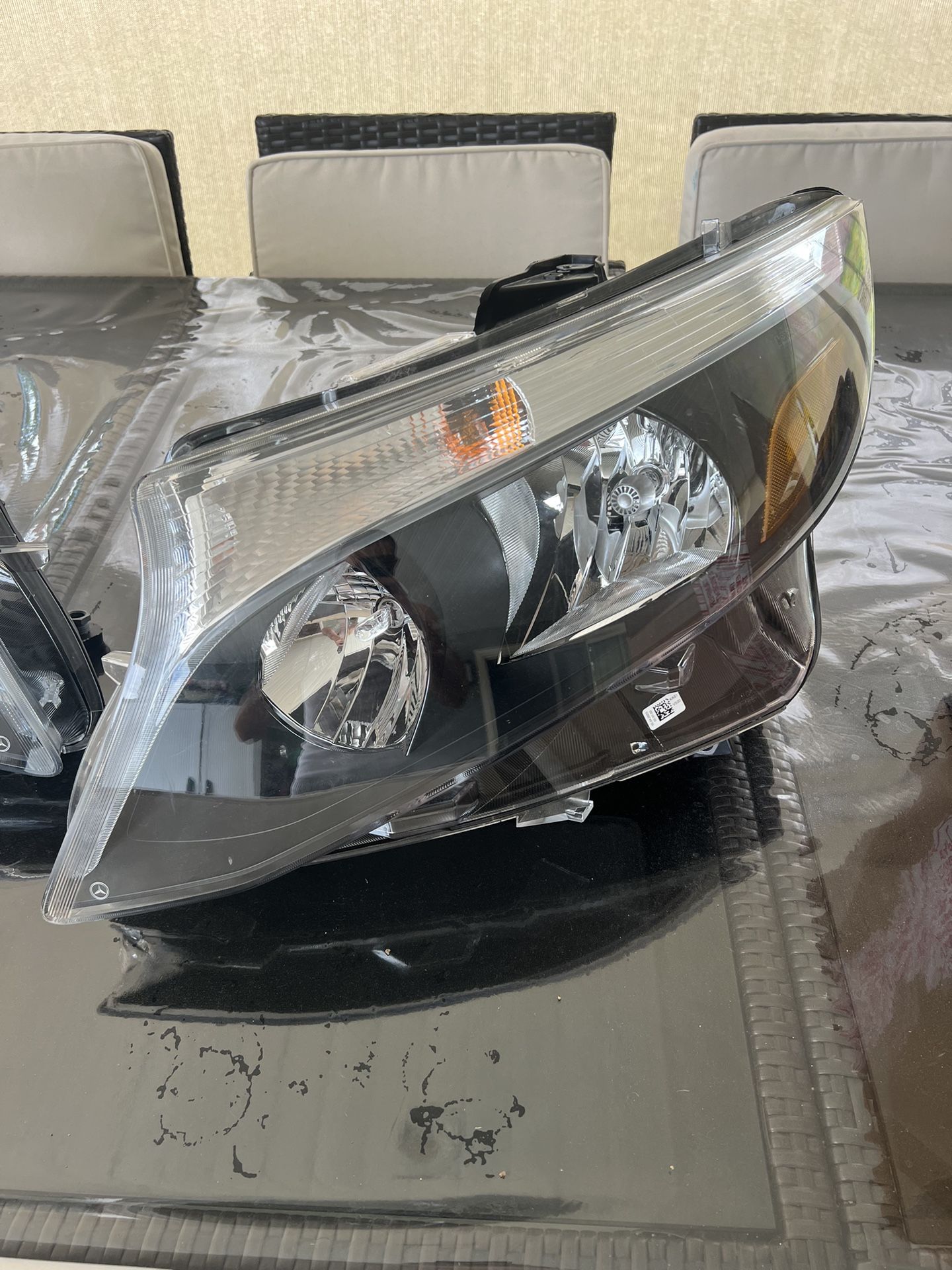 Mercedes Van Headlights 