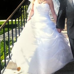 Davidsbridal wedding dress size small