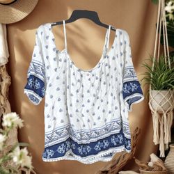 Cato White w Blue Spaghetti Strap w Short Cold Shoulder Bohemian Print w Flat Disc Eyelet Trim Top Women 22/24W