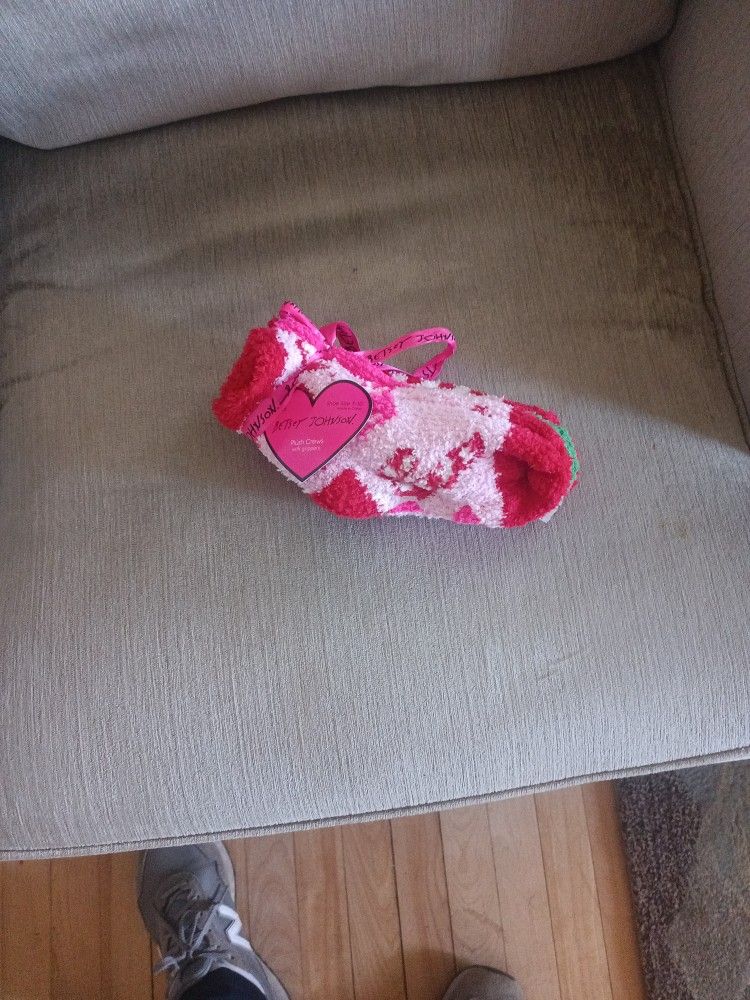 Holiday Kids Slipper. Socks New Betsy Johnson