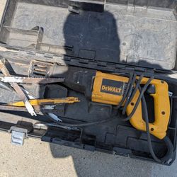 Zaw Saw Dewalt 