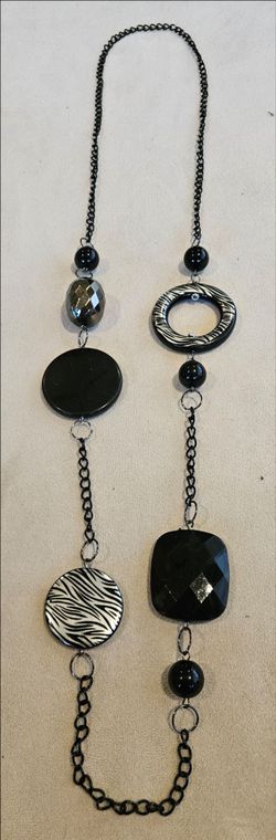 Black & white zebra print long beaded necklaces