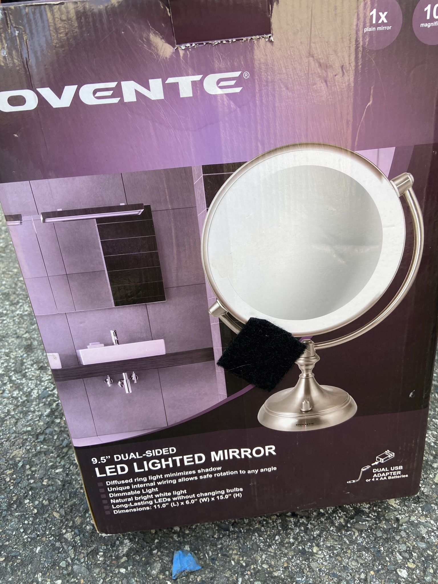 Lighted Magnifier Mirror Like New 