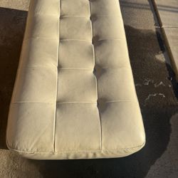Used Normal Wear Ottoman 