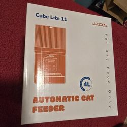 Automatic Cat Or Dog Feeder