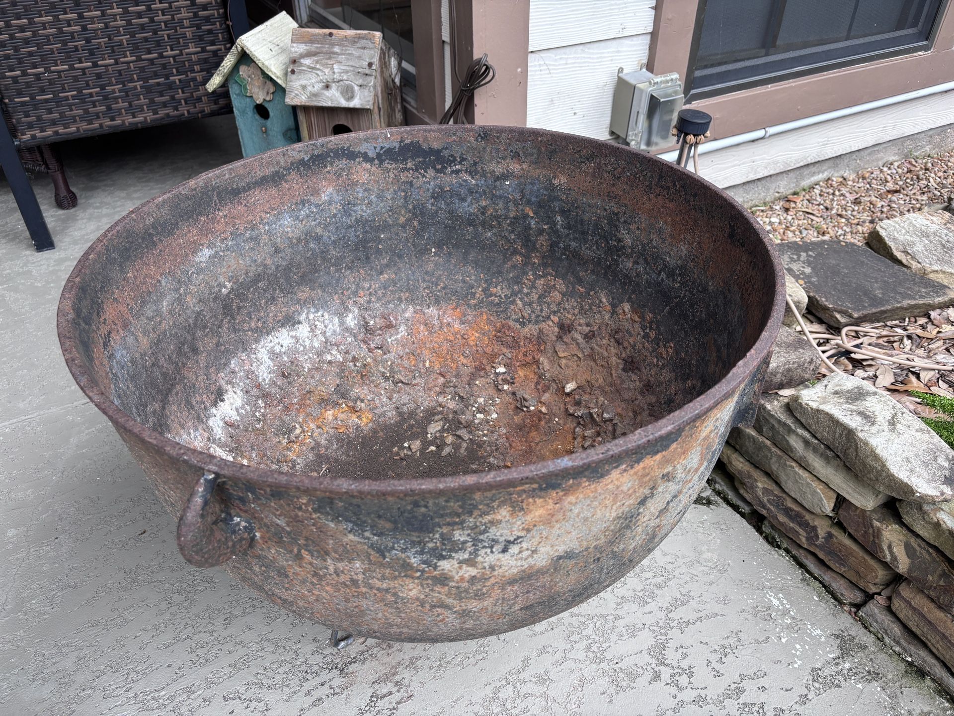 Antique Cast Iron 3-leg Cauldron/Kettle - 26" Diameter