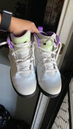 Nike Jordan’s Size 3 kids shoes