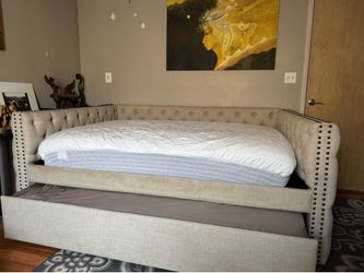Full Day Bed with Twin Trundle