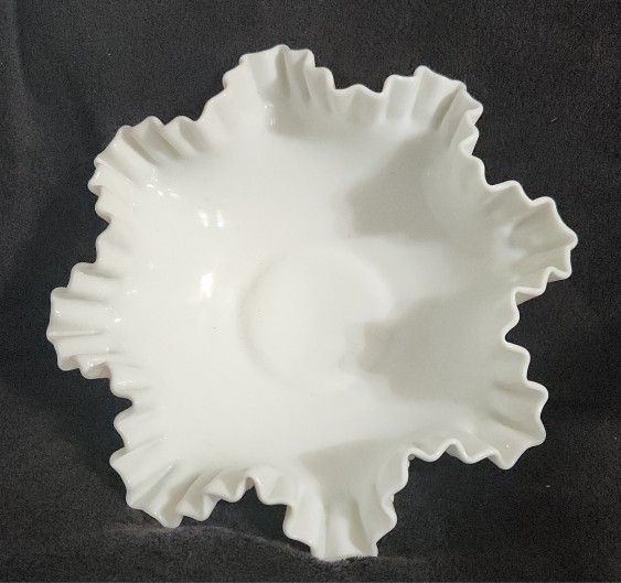 Fenton White Milk Glass Candy Dish Hog Nail Crimped Ruffled Edged Bowl