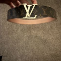 LV Pyramide 40mm Belt