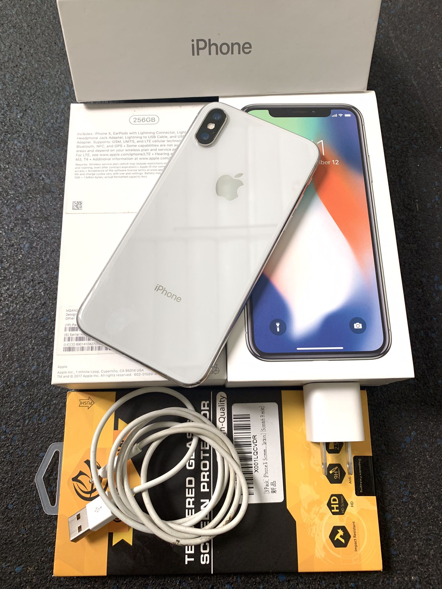 📲256GB IPHONE X UNLOCKED WORKS WITH ANY CELLPHONE COMPANY ACCESSORIES+RECEIPT PROOF ITS PAID OFF AND UNLOCKED