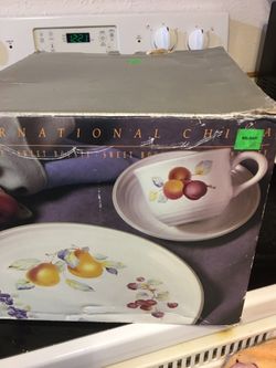 20 pc set of dinner plates cups and more