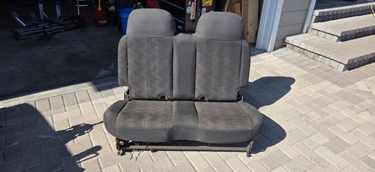 Rear Jeep Seat w/head catchers