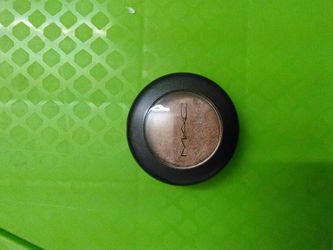 MAC - make up eye shadow