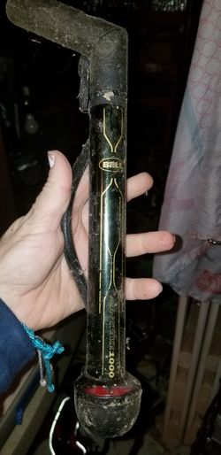 Compact bell bike pump