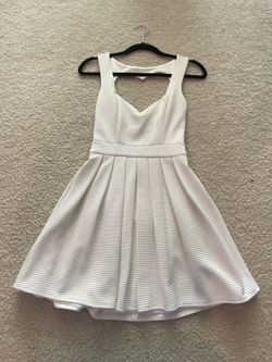 White Dress In Size 4 With Heart Shape Back