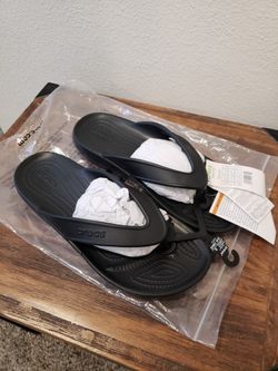 Crocs Flip Flops M10