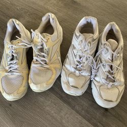 Women’s Tennis Shoes Size 9