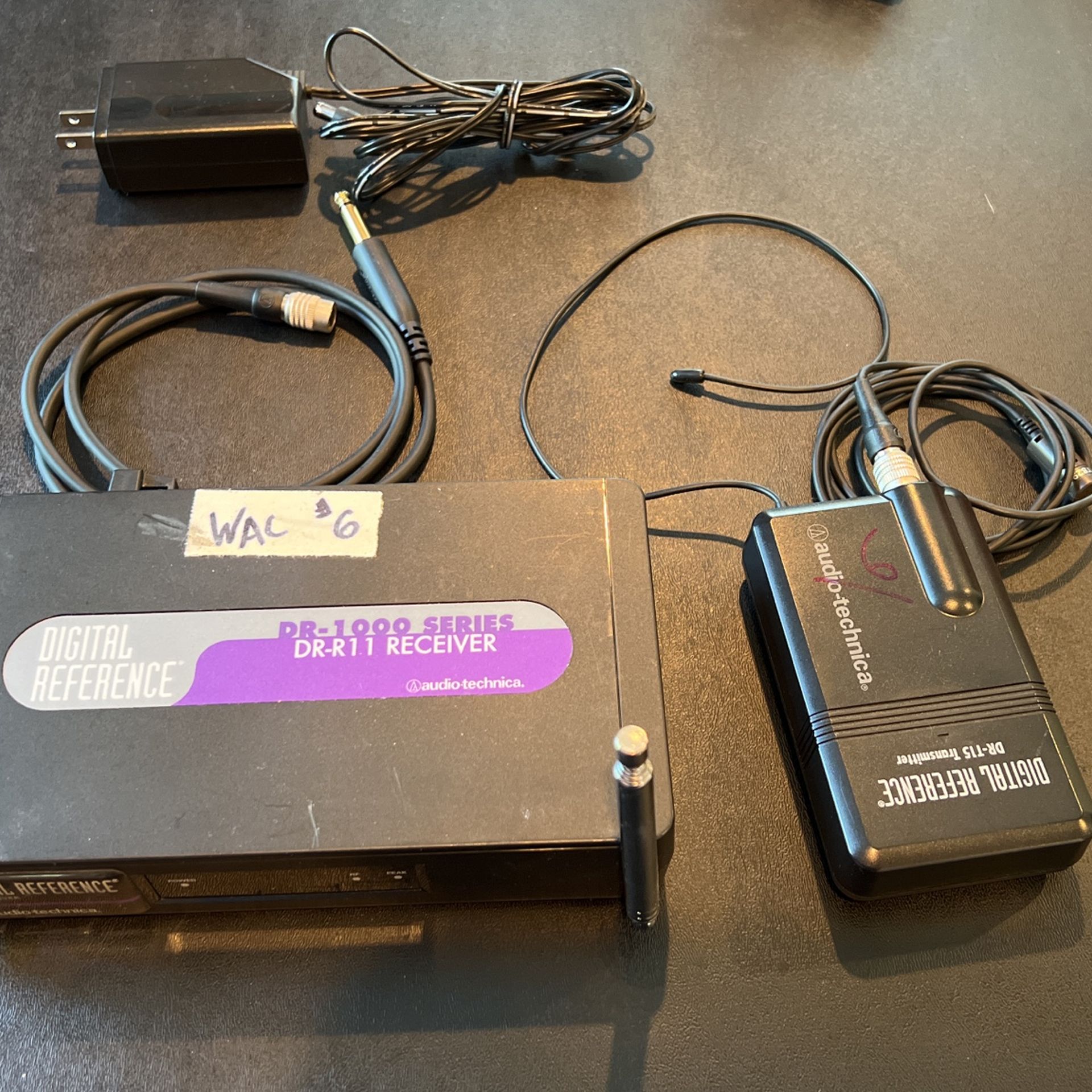 Audio Technica DR-1000 DR-R11 Wireless System with Lapel Mic for Guitar or Vocal