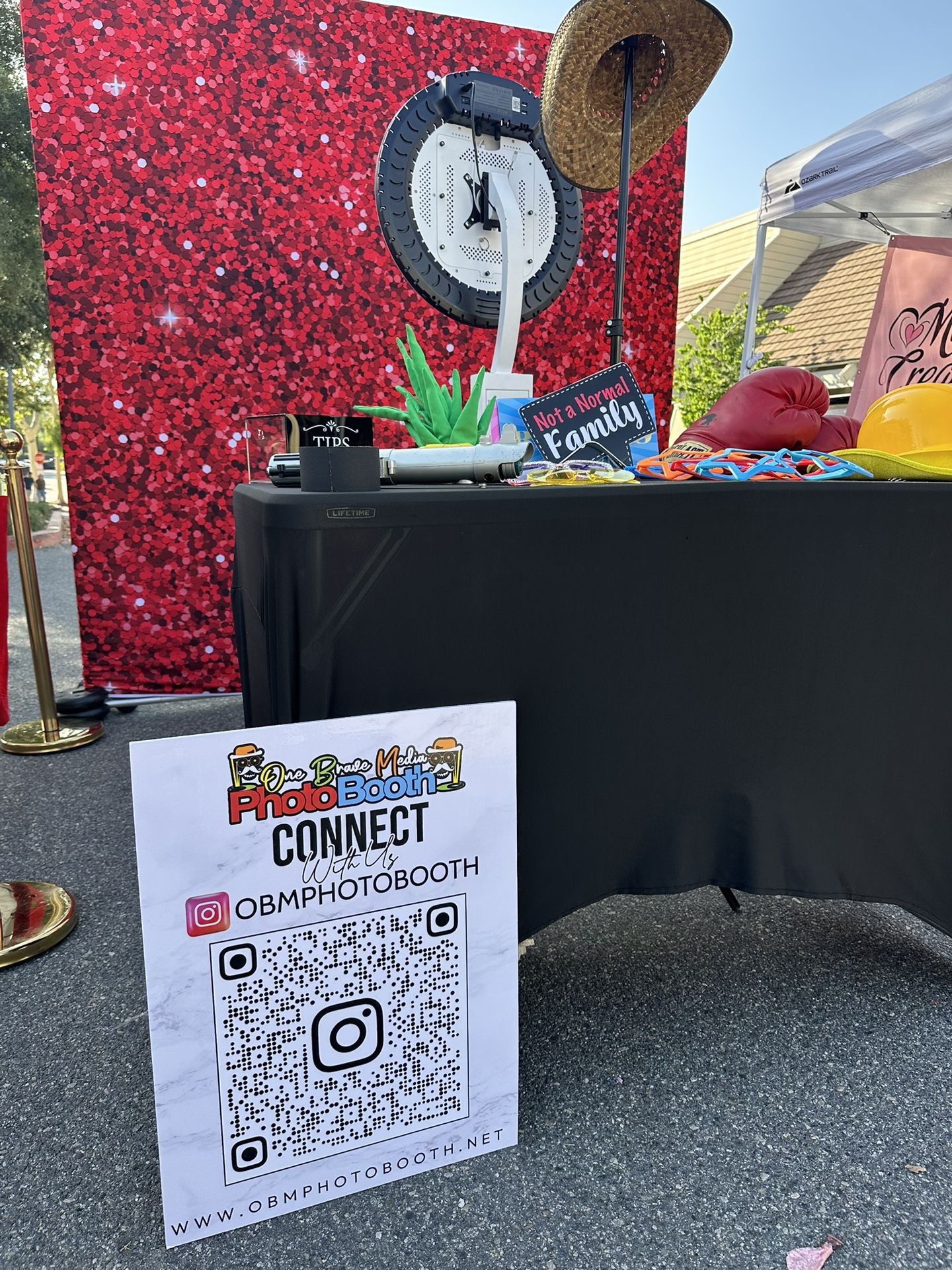 PHOTO BOOTH
