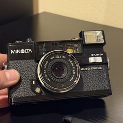 Minolta Hi-Matic AF2 35mm Rangefinder Film Camera