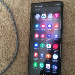 Samsung Galaxy z Fold 3 256gb Unlocked(For 30 If You Have A Older Phone To Trade)
