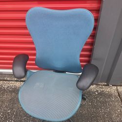 Herman Miller Mirra 2 Office Chair