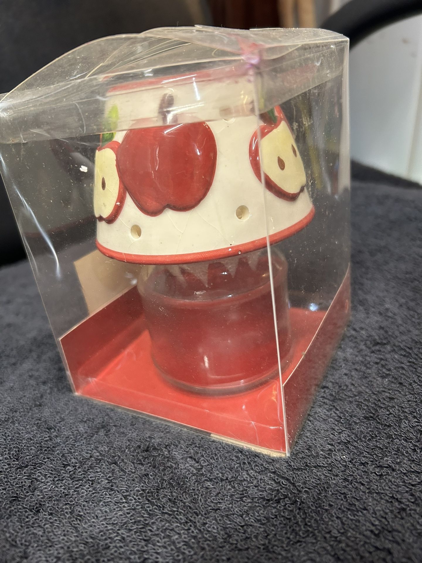 Small Jar Candle With Apple Topper