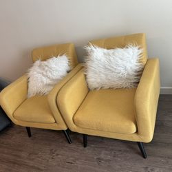 Sofa Chairs With Two Pillows