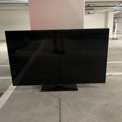 60 Inch Samsung TV With Stand