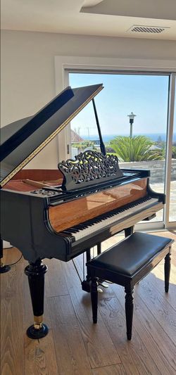 MUST SELL TODAY! BEAUTIFUL STORY AND CLARK BABY GRAND PIANO WITH QRS PLAYER SYSTEM! FREE DELIVERY!
